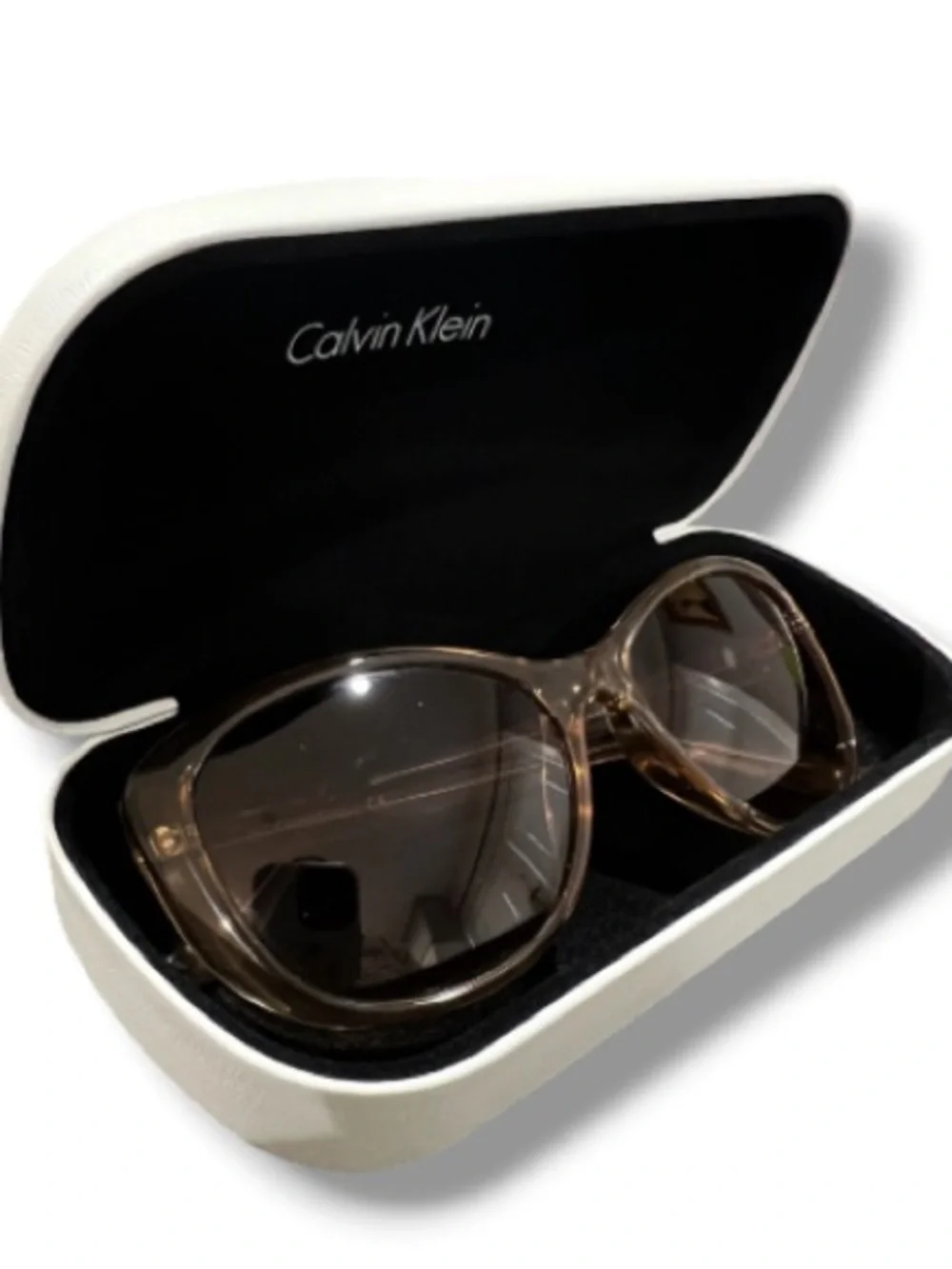 Calvin Klein Collection Women’s Crystal Beige Cat Eye Sunglasses w Case NWOT